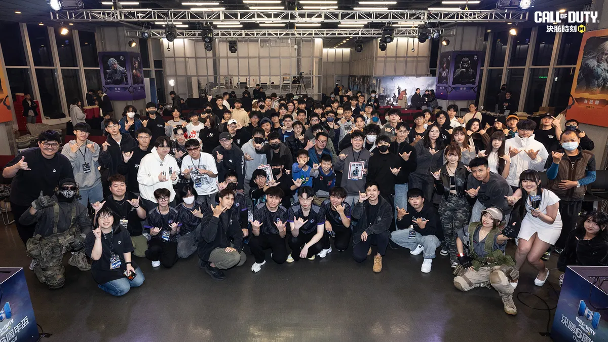 《Garena決勝時刻 Mobile》「決勝 6 周年盃」Change World 奪冠封王！